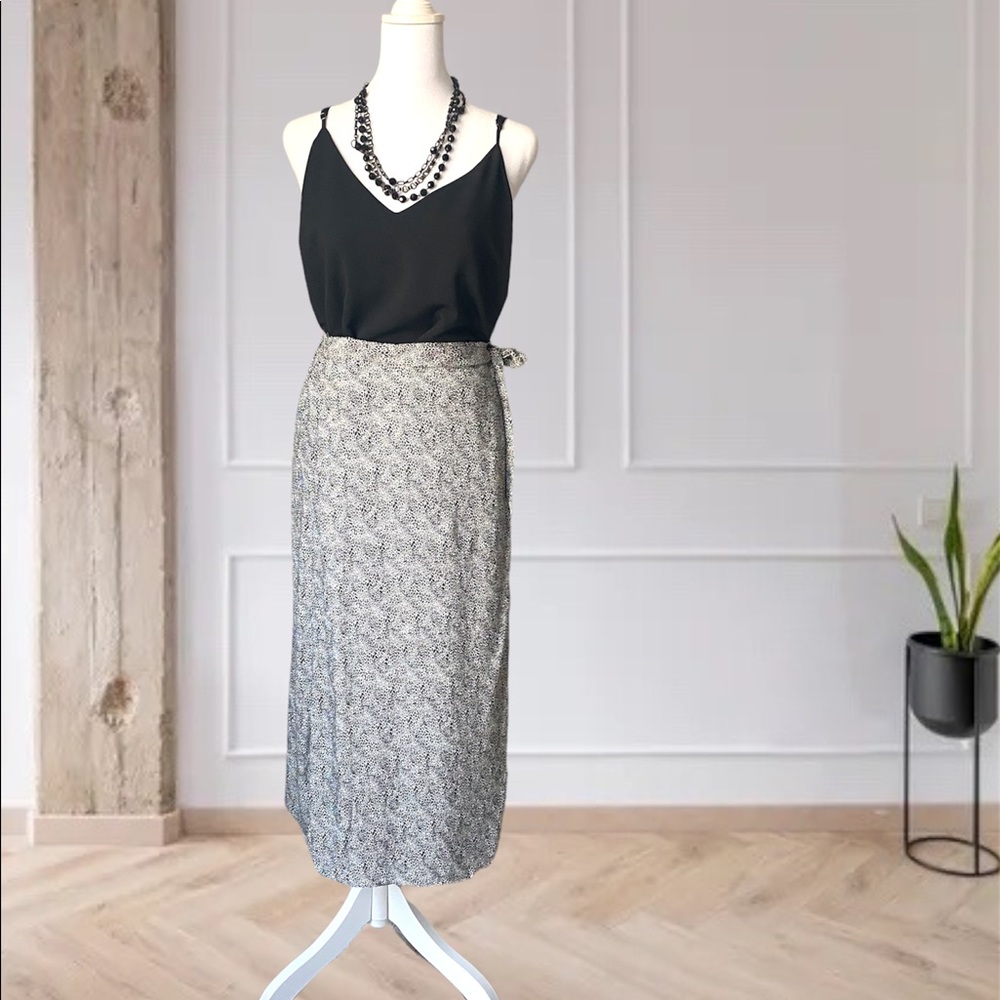 URBAN ROMANTICS | Midi Wrap Skirt
